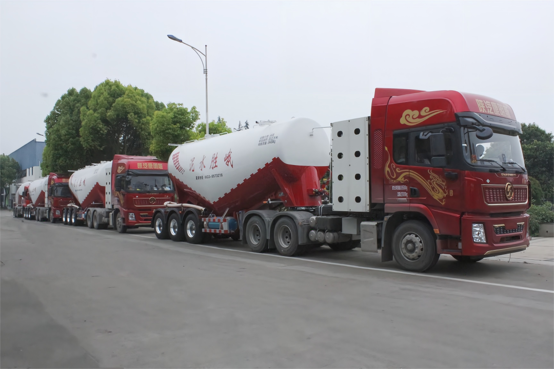 總計百臺,分批交付!乘風破浪的“小白罐”再度出發 總計百臺,分批交付!乘風破浪的“小白罐”再度出發