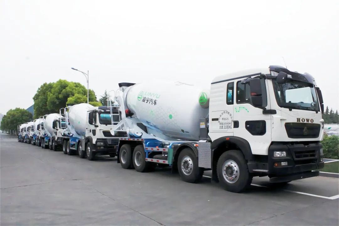 繁花似錦春暖陽,凌宇攪拌發(fā)車忙! 繁花似錦春暖陽,凌宇攪拌發(fā)車忙!